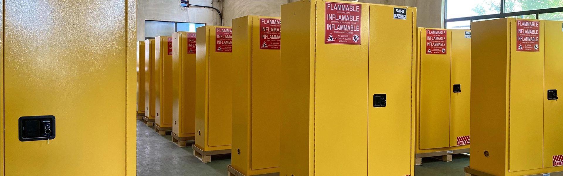 Armoire de sécurité en métal